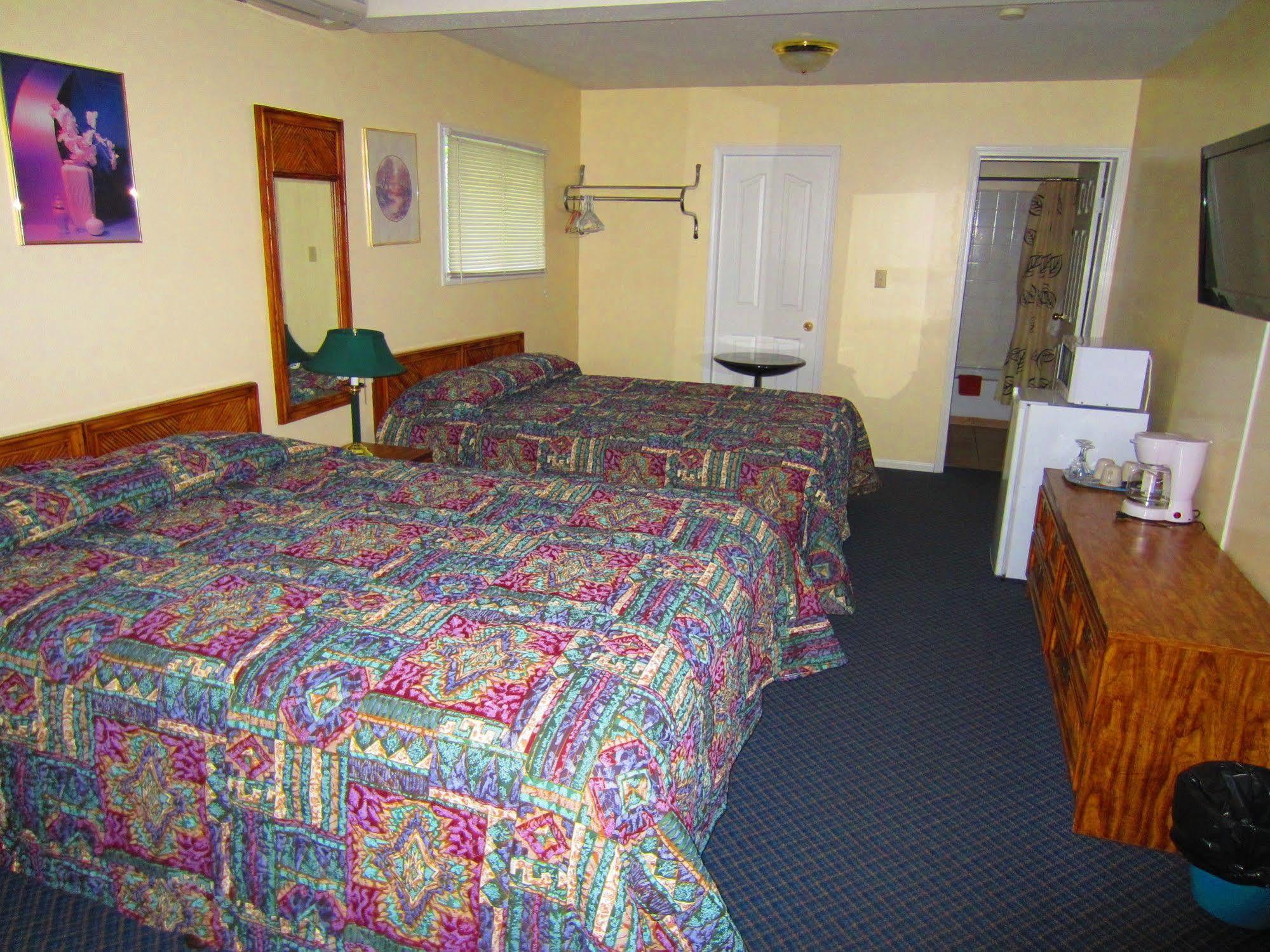 Black Sea Motel Penticton Exterior foto